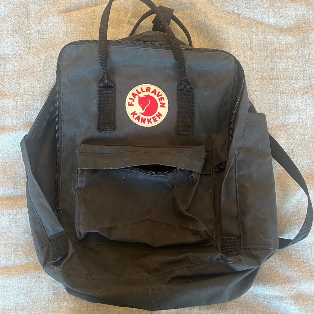 FJALLRaven Kanken Backpack